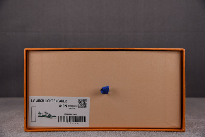 l&v snekaers l0000143