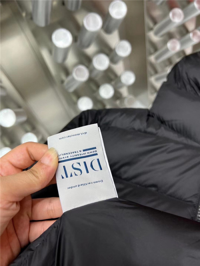 Moncler Down Jacket 54