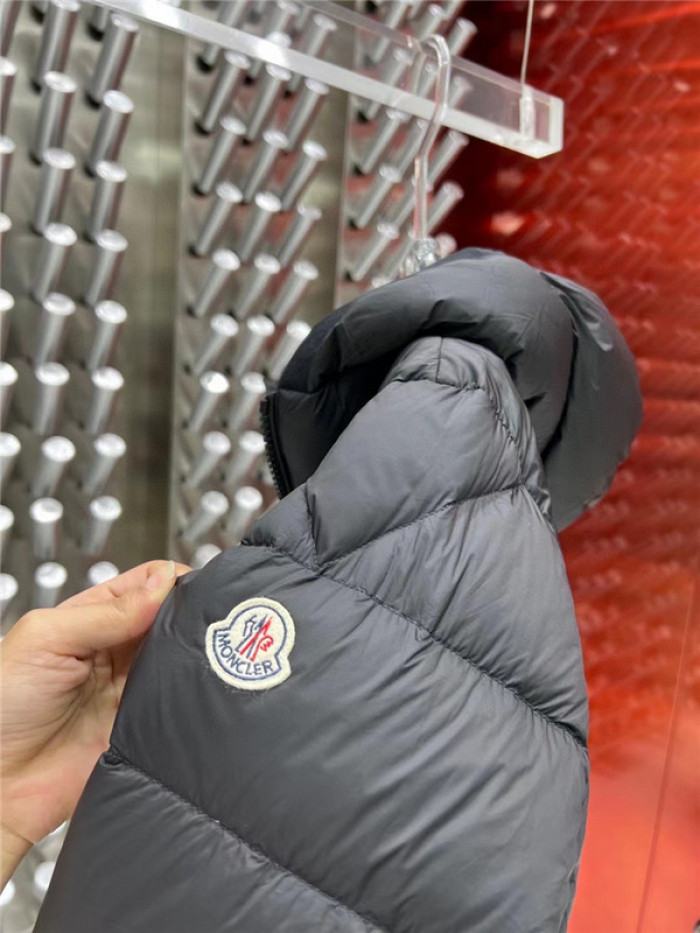 Moncler Down Jacket 54