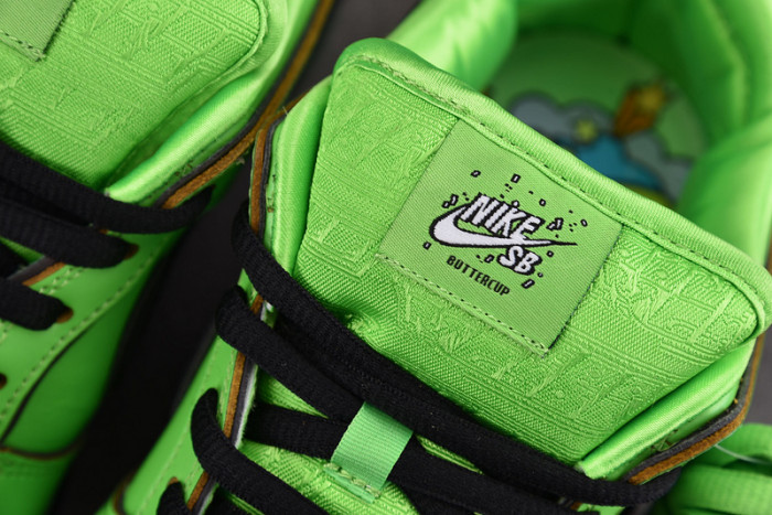 the powerpuff girls x dunk low pro sb qs 