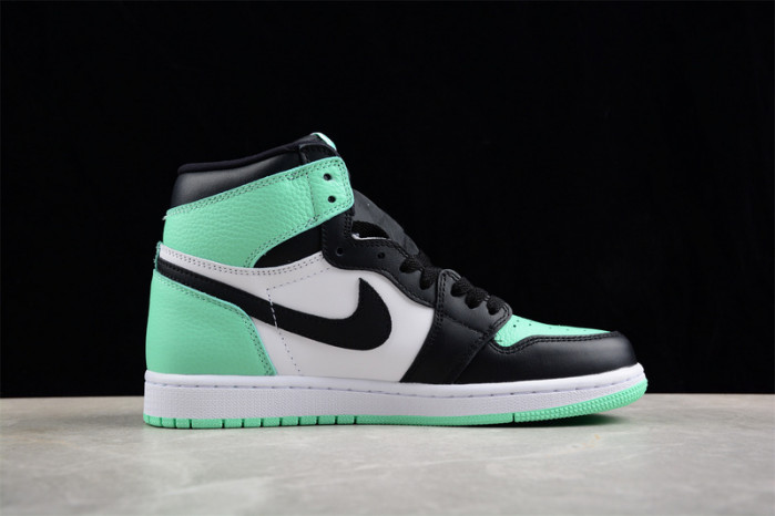 air jordan 1 retro high og green glow dz5485-130
