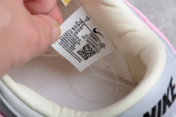 ofw x dunk low “09 of 50” dm1602-109