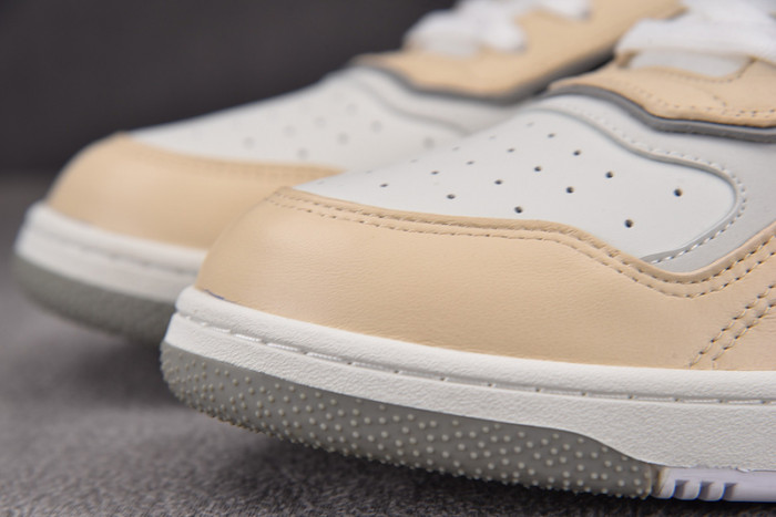 DIO* SNEAKERS B27 T0000-018