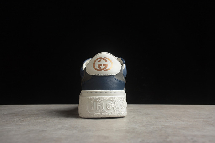 G*u*i* trainer sneaker100