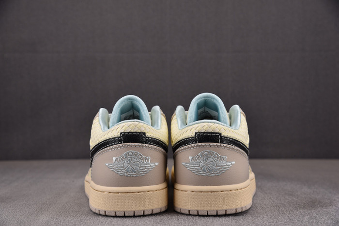 Air Jordan 1 Low Sanddrift HQ3440-101
