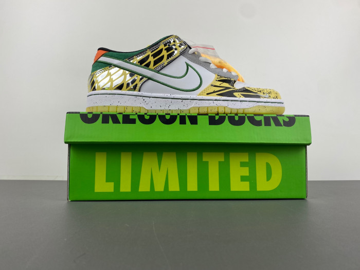 Nike Dunk Low What The Ducks Away HV1454-100