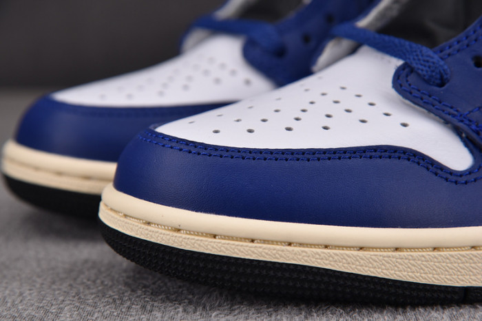 Air Jordan 1 High OG Deep Royal Blue DZ5485-100