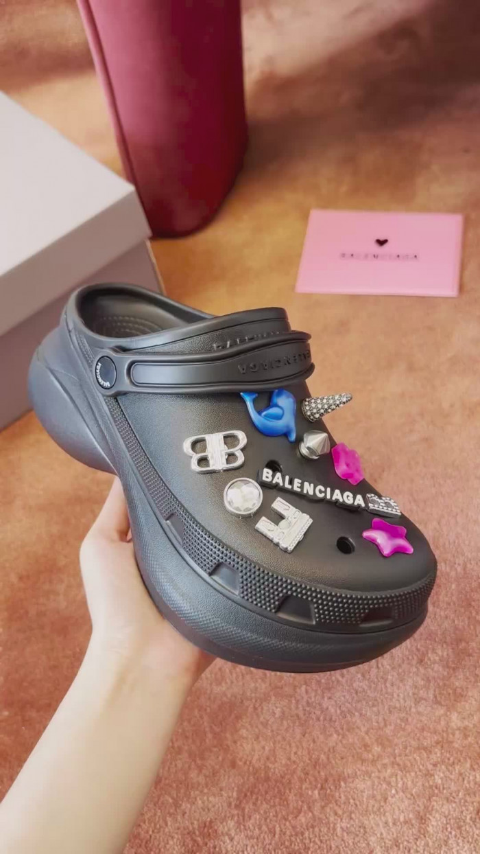 balenciag* Cr*0*s 56