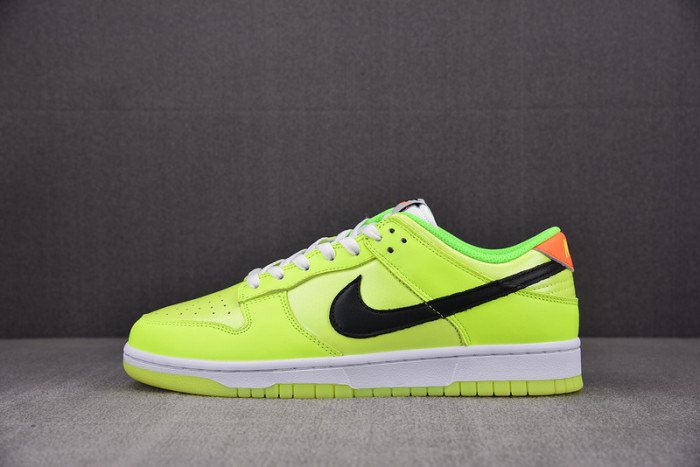 nike dunk low “glow in the dark” fj4610-702