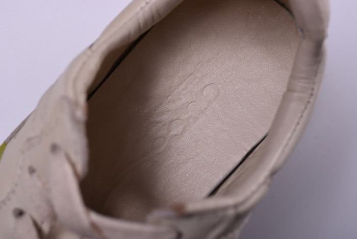 g*u*i logo rhyton vintage trainer sneaker