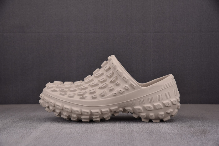 balenciag* sandal 42