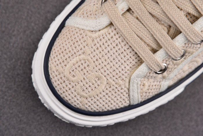 G*u*i* trainer sneaker97