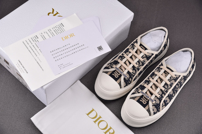 dio* sneakers t0000-058