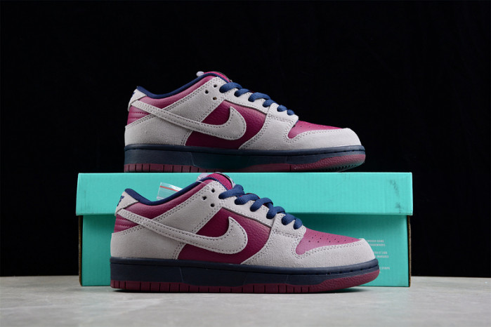 nike sb dunk low atmosphere grey true berry bq6817-001