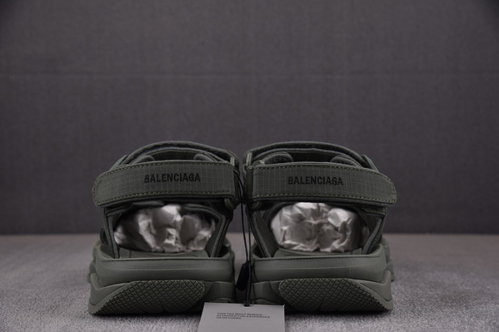 balenciag* sandal 40