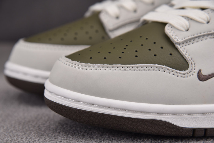 Nike Dunk Low “Year of the Snake” HV5980-231