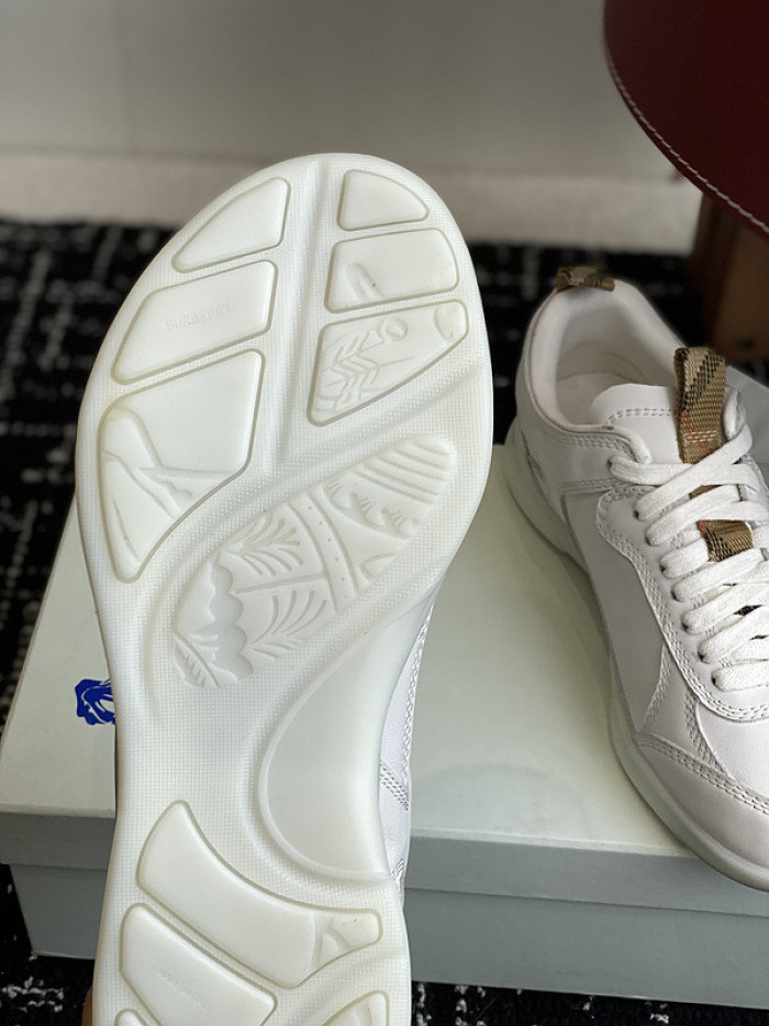 Burber*y sneakers B000019