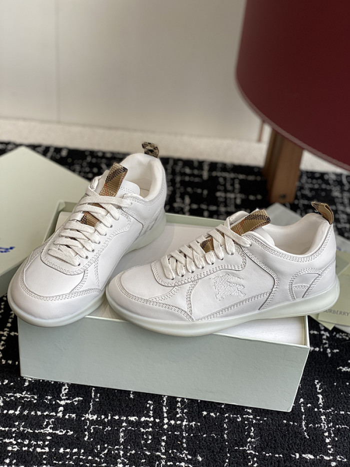 Burber*y sneakers B000019