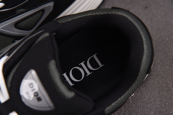 DIO* SNEAKERS B30 T0000-303