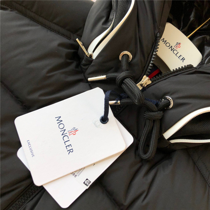 moncler down vest 46