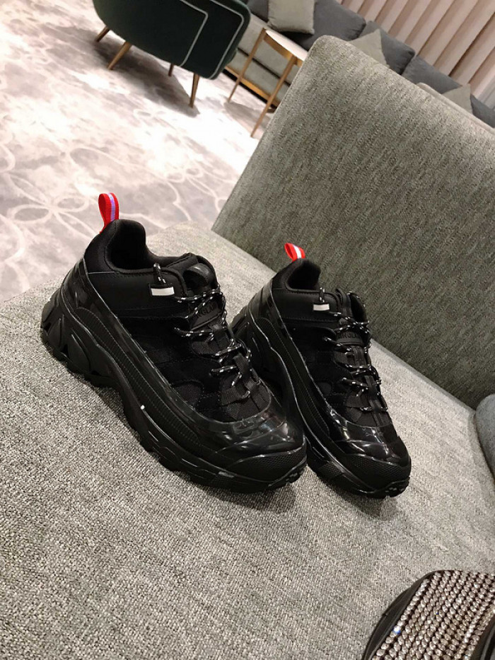 burber*y sneakers b000002