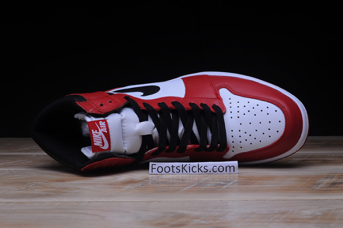air jordan 1 retro high og chicago red 555088-101