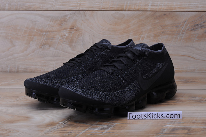 nikelab air vapormax flyknit "triple black" - 899473 003