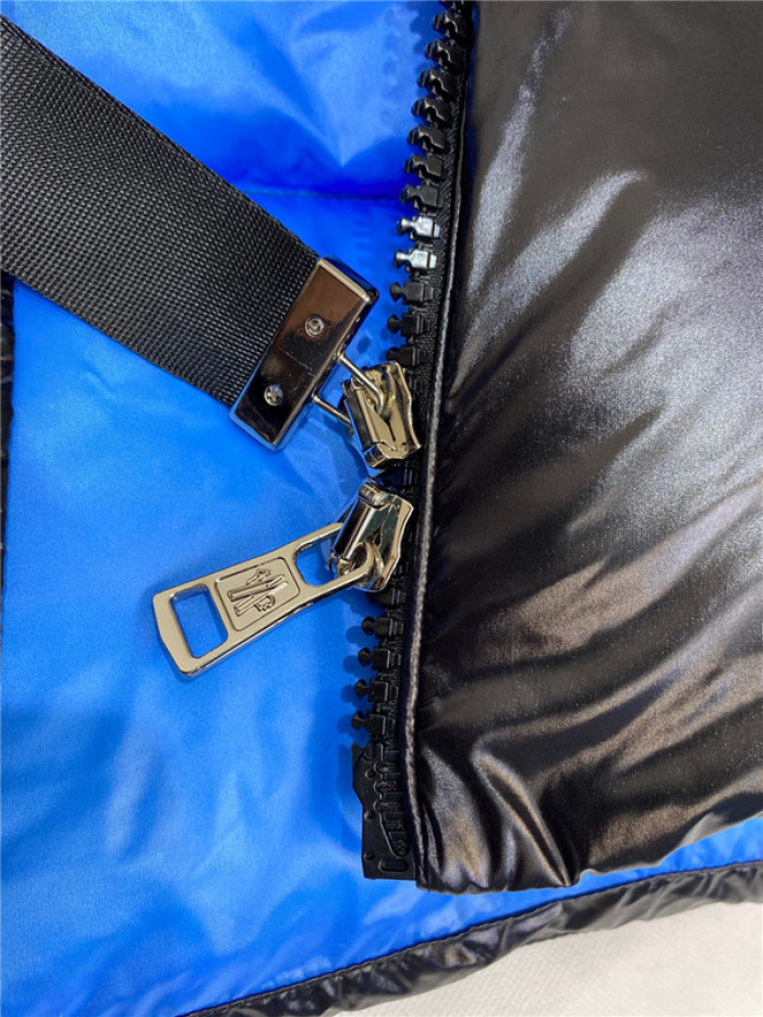 Moncler Down Jacket 74